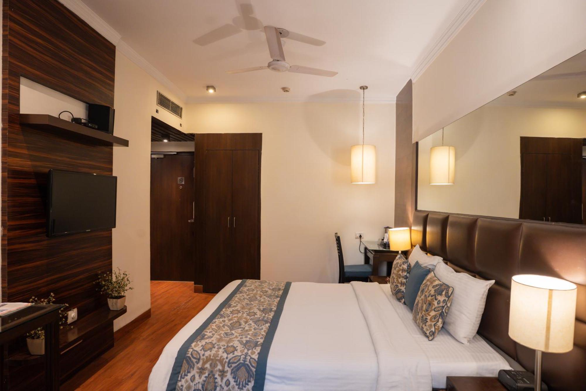 Ahuja Residency Cyber City II Gurgaon Zewnętrze zdjęcie