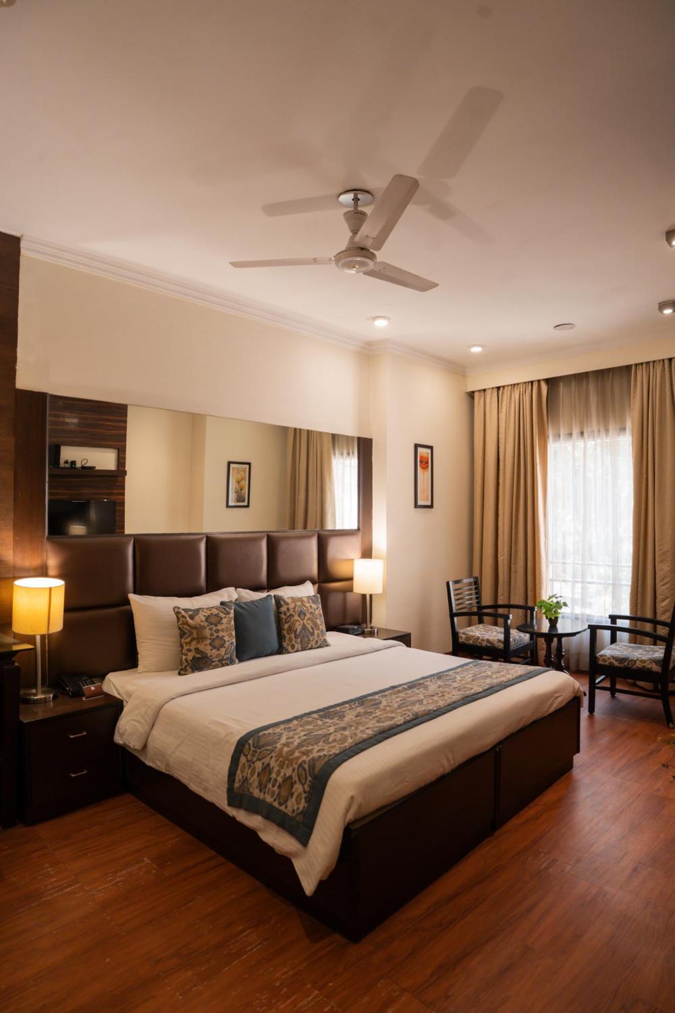Ahuja Residency Cyber City II Gurgaon Zewnętrze zdjęcie