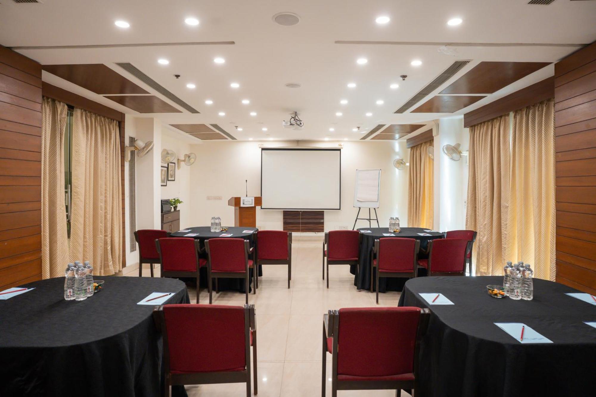 Ahuja Residency Cyber City II Gurgaon Zewnętrze zdjęcie