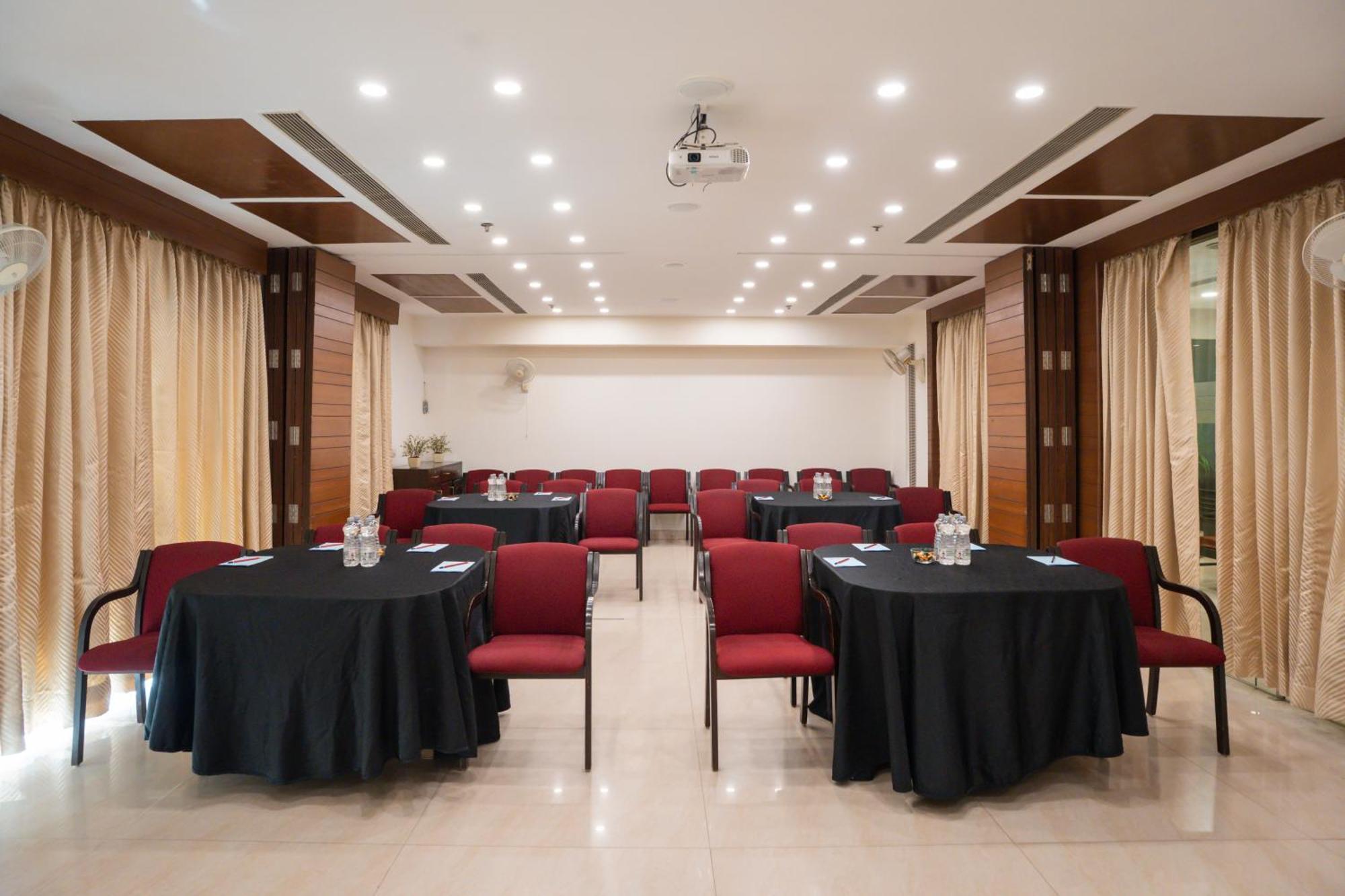 Ahuja Residency Cyber City II Gurgaon Zewnętrze zdjęcie