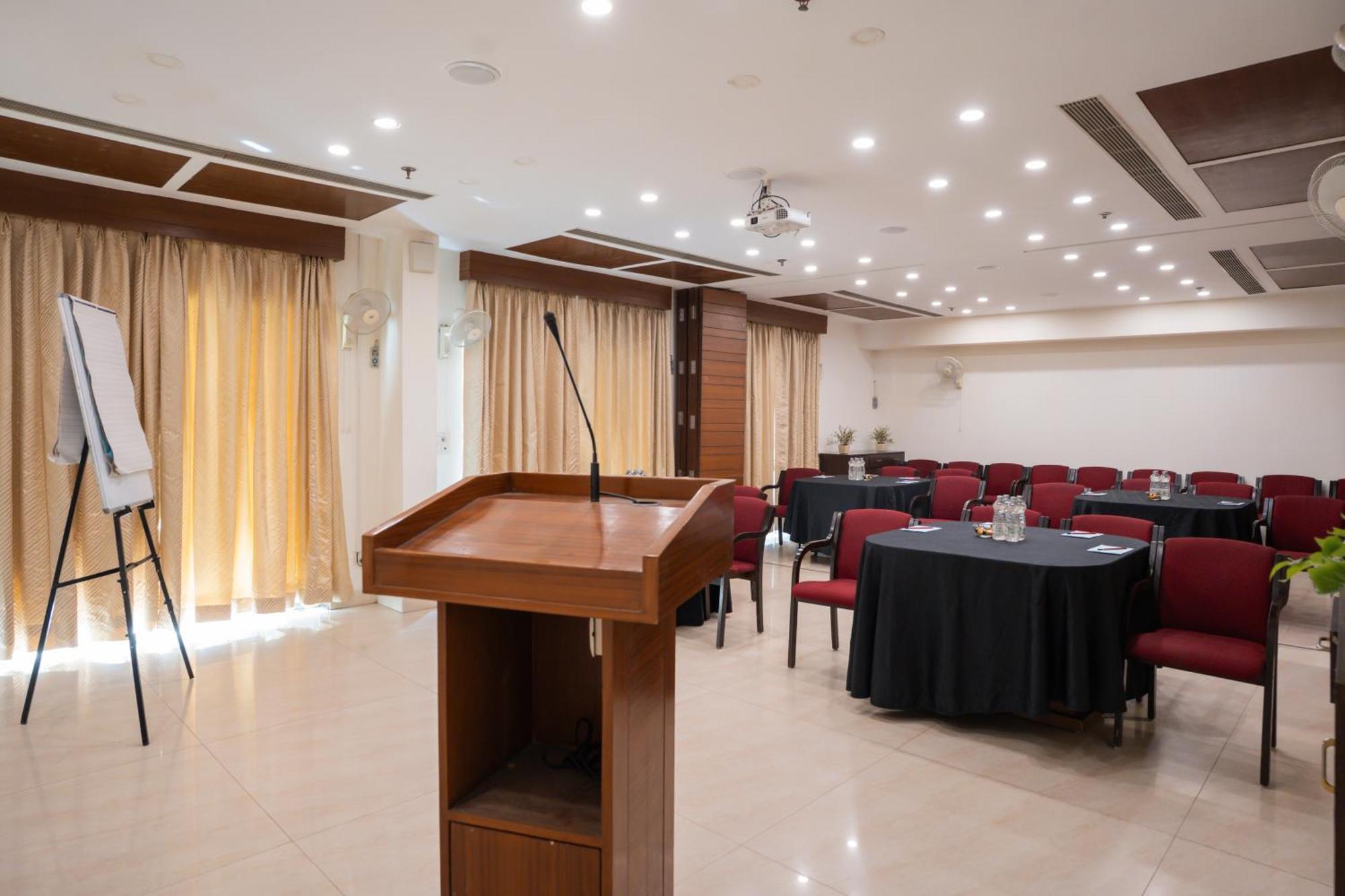 Ahuja Residency Cyber City II Gurgaon Zewnętrze zdjęcie